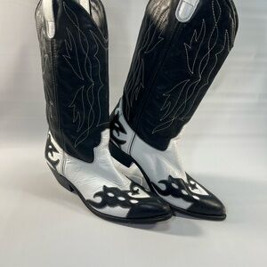 Vintage Leather Cowboy Boots, Made In Brazil,  Black And White Size 7 Woman
